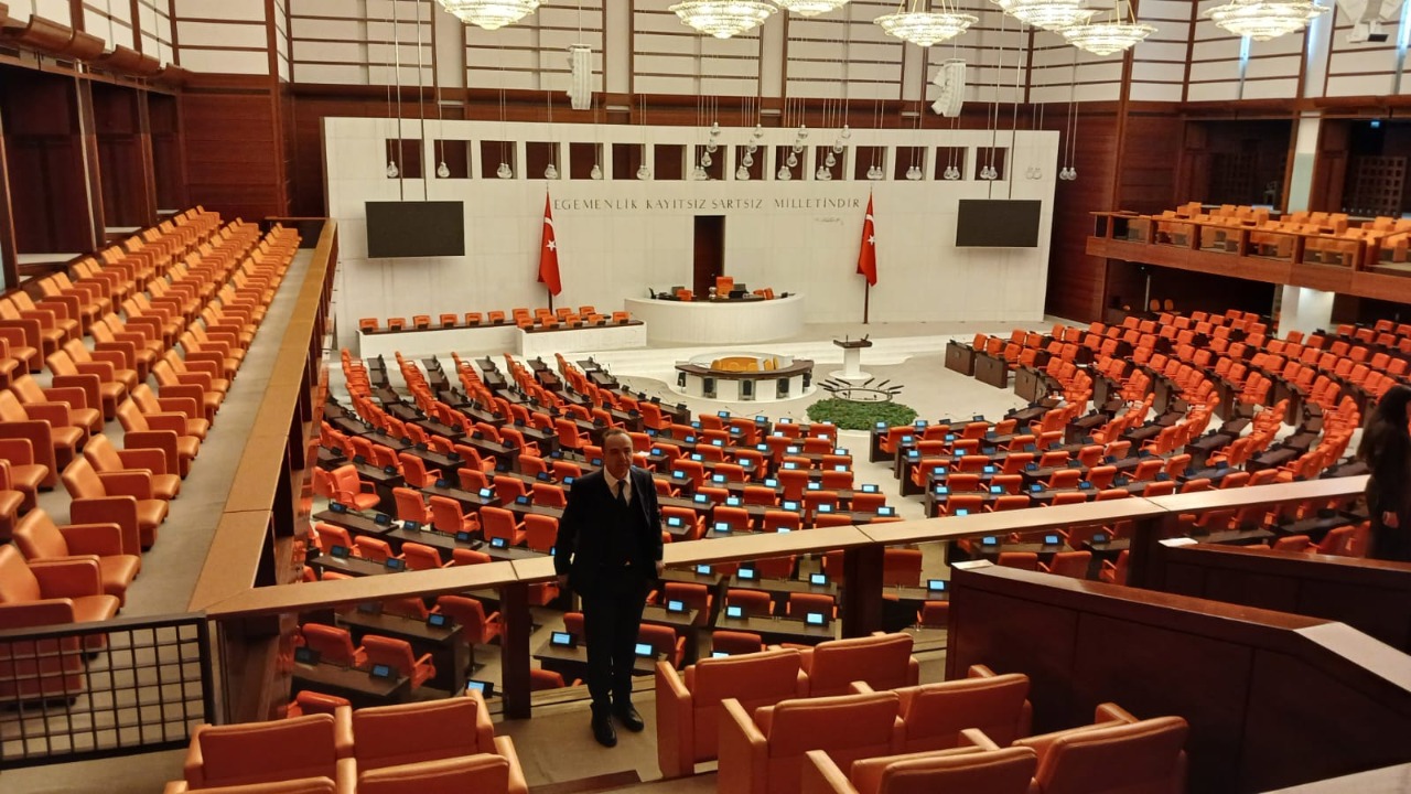 TBMM koridorunda resmi ziyaret anı